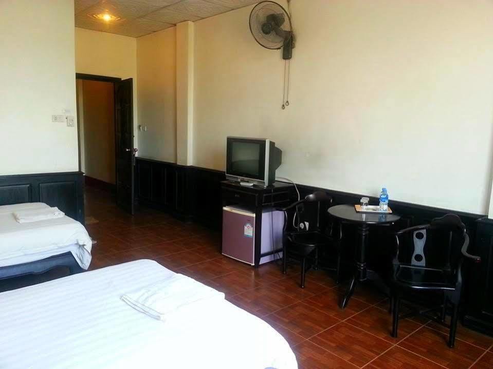Sengphachanh Hotel 2 Vientiane Extérieur photo